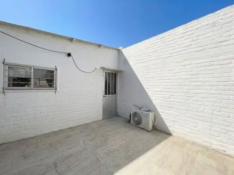 Casa con Local en Venta en Juan Lacaze