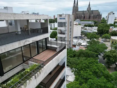 Departamento de 150 mts - 2 Dormitorios - Amplia Terraza 15 e/ 47 y 48 Marin