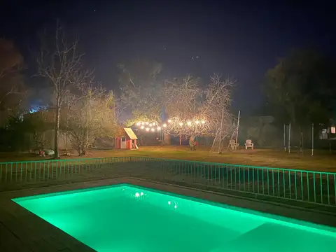 Casa 4 ambientes con 6 baños