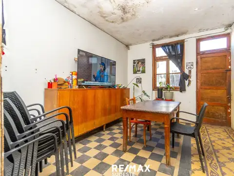 VENTA LOTE + CASAS + LOCAL EN EL MACROCENTRO