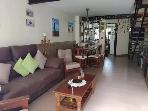 Depto Tipo Casa en Venta de 3 dormitorios