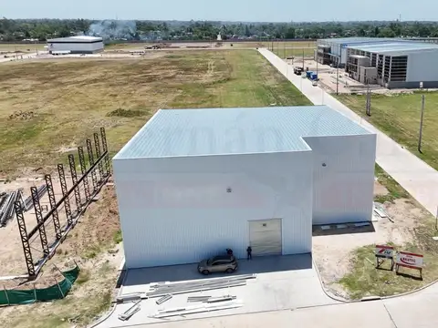 NAVE DE 1200 M² EN EL PARQUE INDUSTRIAL RECONQUISTA