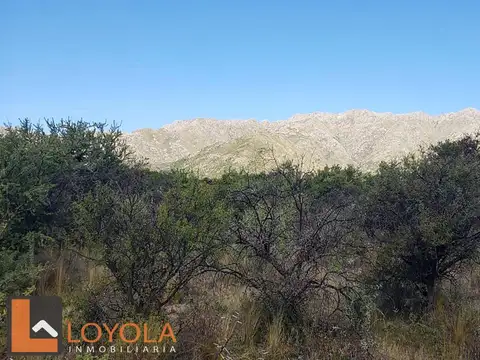 Villa Larca 2 Hectáreas al pie de las sierras  