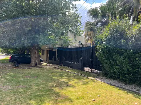 Casa en Venta en Manuel B Gonnet, USD 160.000