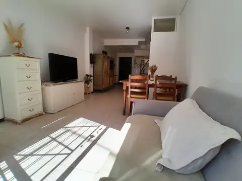 URQUIZA DEPTO  3 AMB.  PB PATIO Y PARRILLA MODERNO