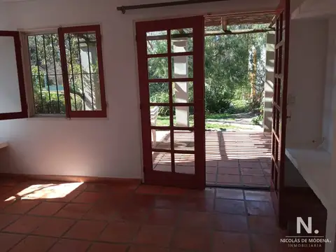 Punta del Este, chalet en mansa de 3 dormitorios y loft al fondo.
