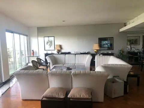 Departamento en Alquiler de 3 dormitorios
