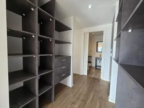 Departamento en Alquiler en San Telmo con Balcón y Amenities