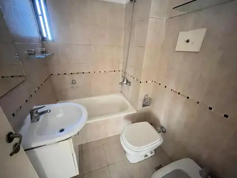 Departamento 5 ambientes con 1 baño