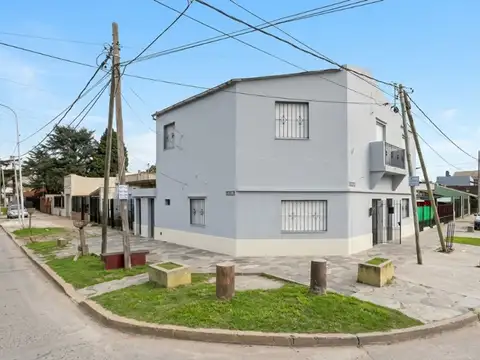 Depto Tipo Casa en Venta de 2 ambientes
