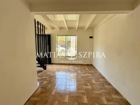 Casa 3 ambientes con 2 baños