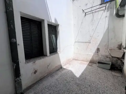 Casa PH en venta. La Plata