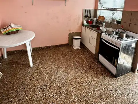 Depto Tipo Casa 2 ambientes con 1 baño