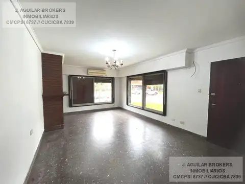 Casa en Venta en Ingeniero Adolfo Sourdeaux, USD 145.000