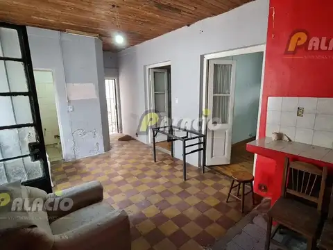 Casa a Refaccionar con Patio en San Martin CENTRO