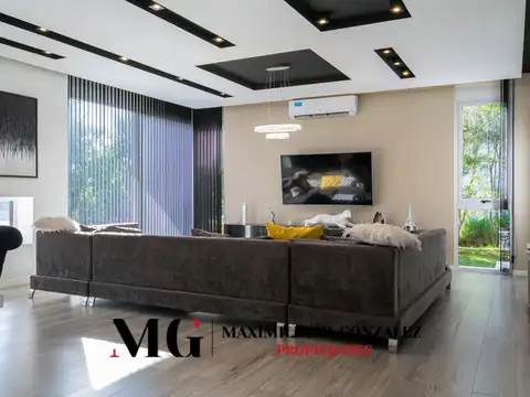 Casa 7 ambientes con 4 baños
