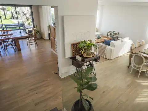 Casa en Venta en Pilar del Este - Santa Lucia, USD 369.000