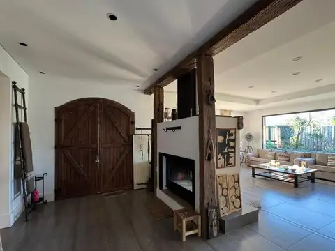 Casa en Venta en Bella Vista, USD 850.000