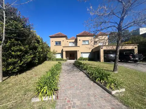 Casa en Venta y Alquiler en Altamira 4 dormitorios, Rincón de Milberg 100