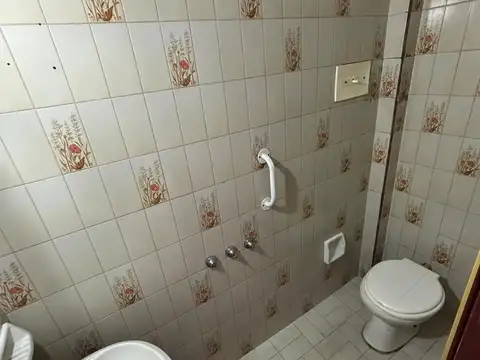 Depto Tipo Casa 4 ambientes con 2 baños