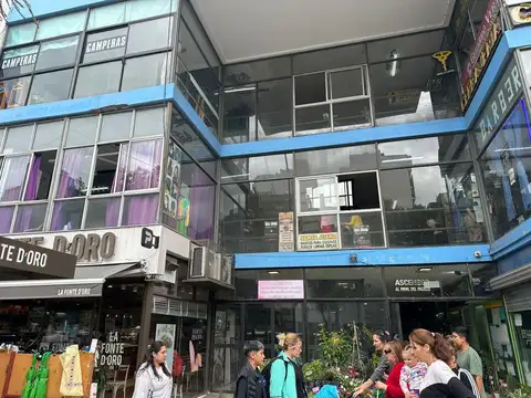 venta de local  en galeria
