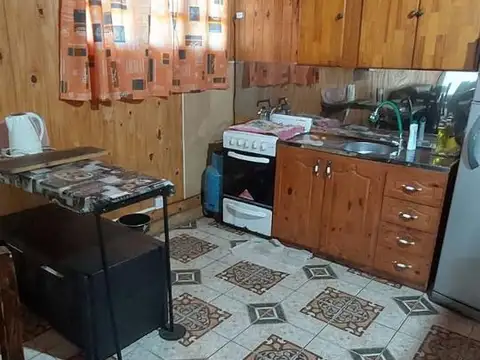 Casa 3 ambientes con 1 baño