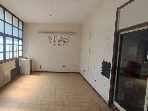 Local en Alquiler en Martin Coronado, $ 400.000