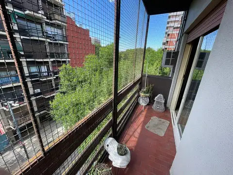 VENTA Departamento 4 ambientes con balcón al frente