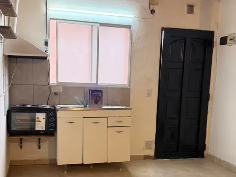 Depto Tipo Casa en Alquiler de 1 dormitorio