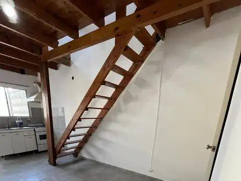 Depto Tipo Casa en Alquiler de 1 dormitorio