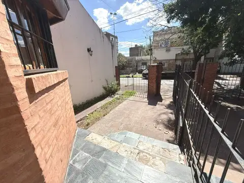 Casa en Venta en General San Martín, USD 160.000