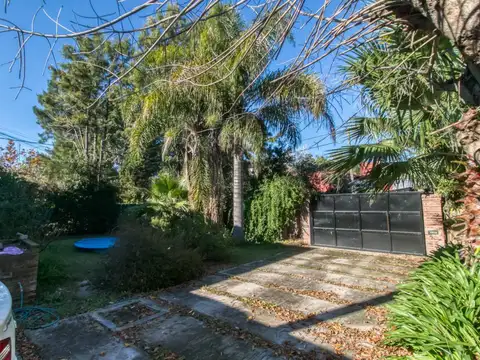 Casa 5 ambientes con 2 baños