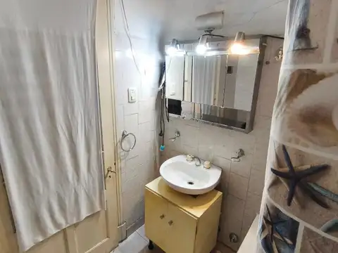 CASA FRENTE CON PATIO