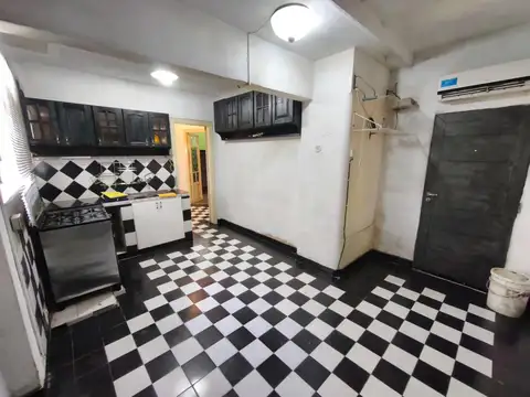 CASA FRENTE CON PATIO