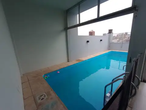 Av Combatientes de Malvinas  al 3900