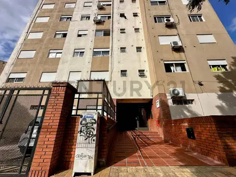 16 Esquina 50 , Piso 0