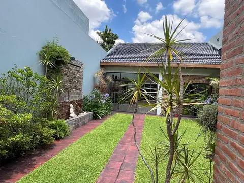 Casa Venta 4 amb APTO CREDITO, LANUS OESTE, G.B.A. ZONA SUR