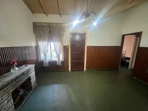 Casa en Venta en Moron, USD 105.000