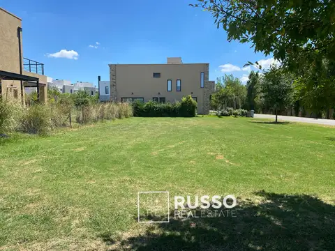 VENTA LOTE EN ESQUINA - LAGOON PILAR