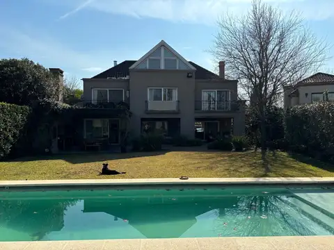 Casa en Venta de 4 dormitorios