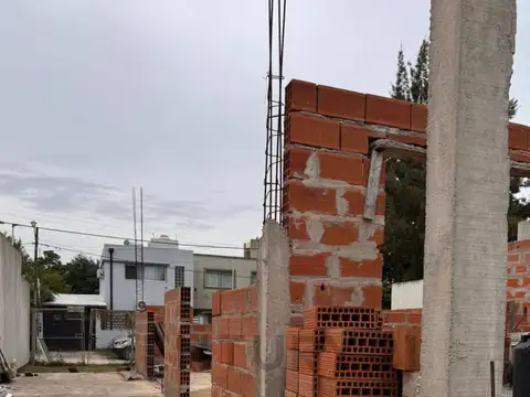 Lote en sicardi mas construcción