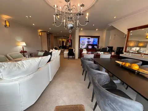 Local en Alquiler en Martínez Libertador / Río, USD 6.500