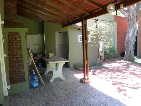 Corrales e/ Ciudadela y Santiago del Estero - Bario Santa Amelia