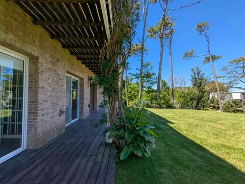  Alquiler temporario Casa en Carilo