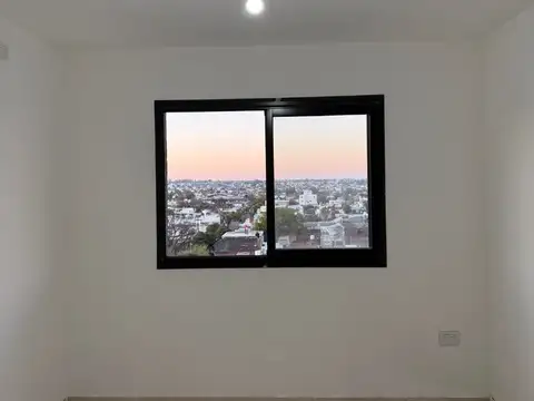 Departamento en Alquiler en Alto Alberdi, $ 600.000