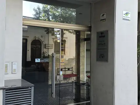 España 1700, Piso 14