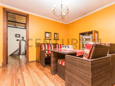 Venta de Casa 5 Ambientes en Lomas de Zamora!