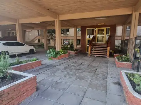 VENTA DEPARTAMENTO 3 AMB PATIO CIUDAD EVITA