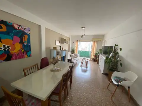 Departamento en 8 47 y 48 galería Géminis