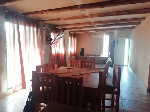 Casa 3 ambientes con 2 baños